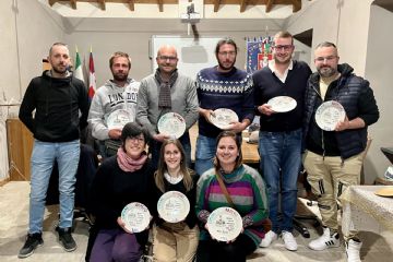 Radunati i giovani che dal 2019 al 2024 si sono impegnati in nuove aperure nel contesto del Comune di Armeno