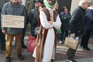 Un travestimento sospetto