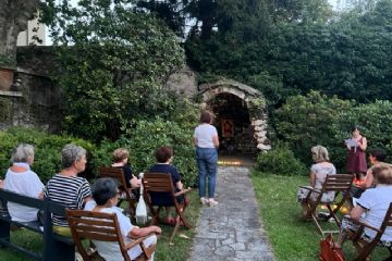 Nel giardino della Casa dei Padri con i rappresentanti della Sant'Egidio