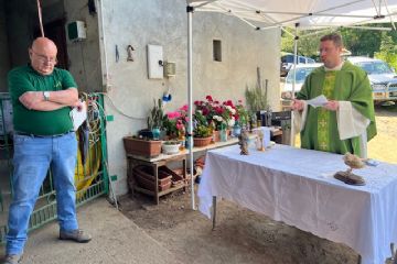 Grazie alla famiglia Strola per l'ospitalità della comunità coirese e dei familiari di Marco Pavese, oggi ricordato con una Santa Messa nel secondo anno della sua dipartita.