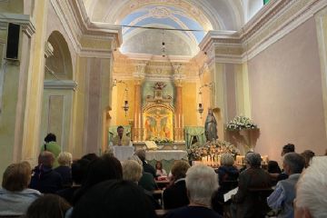 Nonostante le avversità del tempo che hanno influito sul programma gastronomico, il programma religioso è stato rispettato e centrato su tre elementi caratterizzanti la Madonna di Luciago: il cuore d'oro, la corona del Rosario, la corona d'oro.