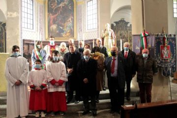 Foto di gruppo in Chiesa Parrocchiale