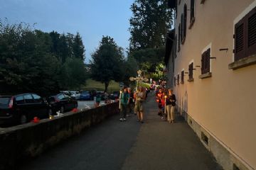 Tradizionale processione sul Colle di Bagnalera con molta devozione e partecipazione.
