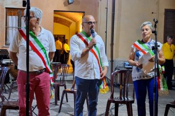 Sabato 14-06-2025 a Farigliano con la nostra banda. Un legame: quello tra due bande musicali, e attraverso loro, tra due comunità che si incontrano, si conoscono e si riconoscono nei valori comuni dell’amicizia, della collaborazione e della bellezza condivisa. 
