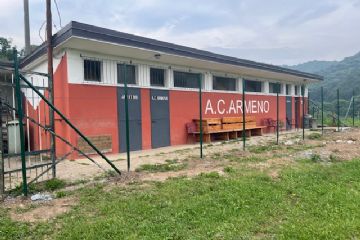 Finalmente sono stati avviati i lavori per la sostituzione della vecchia rete del campo sportivo, per consentire l'omologazione del campo e l'inizio del campionato di calcio, grazie all'Assessore Baroni per la tenacia e l'oculatezza nel valutare le opportunità economiche più vantaggiose.